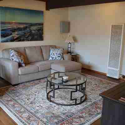 ARCATA ONE BEDROOM- stay near and downtown CalPoly Humboldt - a 13-min stroll Others
