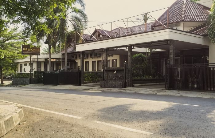 The Priangan Hotel I Yos Sudarso