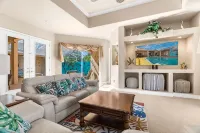 Private Cabana home. Heated pool. 3400 sq ft of luxury! Kids and pets welcome. - 4-stjärniga