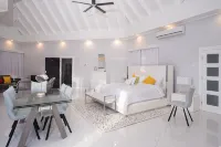 The Sun Seeker Villa Ja Luxury10 bedrooms. Fully staffed. Great for large groups - 5 звезд