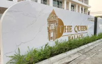 The Queen Palace - Bintang 4