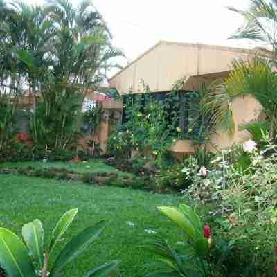 4BR Casa Peces Santa Ana, Private Indoor Pool & Sauna! Hotel Exterior