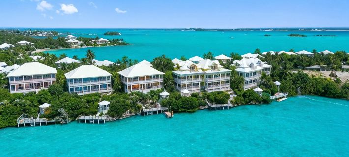 Waterfront Villa with Dock, Walk to Beach Club & Rusty Anchor Rest. 3b/r  3.5b/a Hoteles en Great Exuma