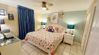 Highrise Oceanview Condominium on Pelican Beach - Private Pool