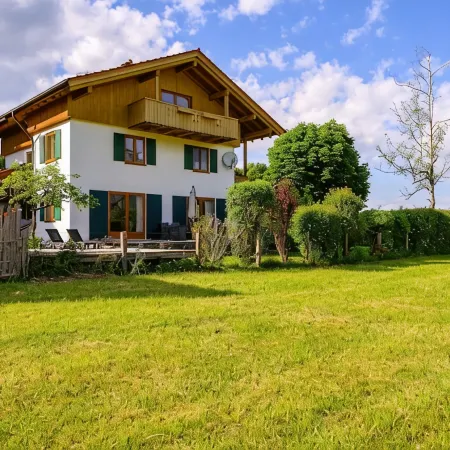 Birkeneck 2 (1st floor), castle view dream holiday apartment