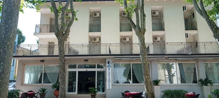 Blue Hotel Hotele w: Cesenatico