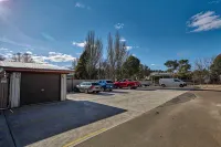 IMotel AU - parking