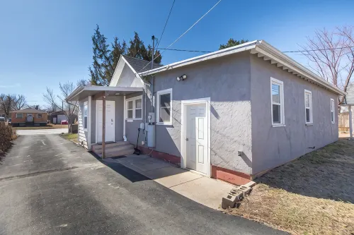 ⁂Centrally Located⁂Close to Downtown⁂Stocked Kitchen⁂ - Boutique