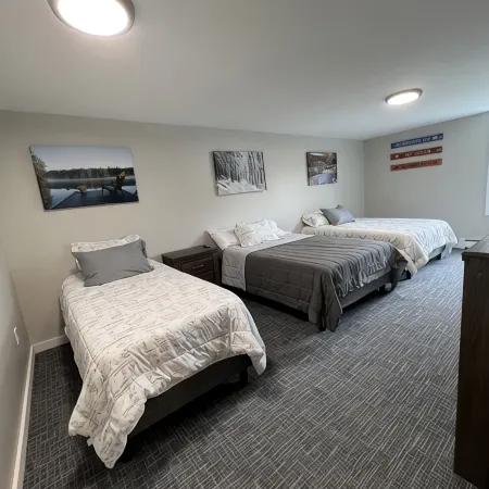 Back Lake Views! Sleeps 12, Flat Rate, Direct Atv & Private Snowmobile Access!
