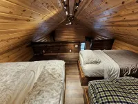 Reboot, Recover, Recreate…Centrally located 20 acre Mill Creek getaway cabin! - Wifi