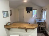 The Alton House - Come experience tiny house living in beautiful Pepin! - 3-Star