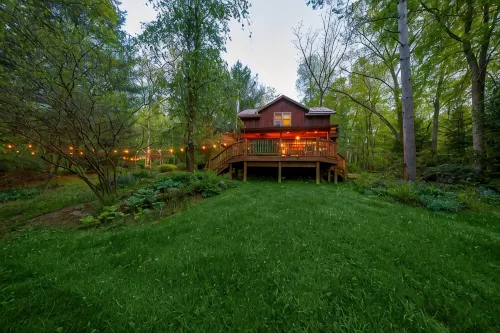 Log Cabin Hot Tub Getaway - 3-Star