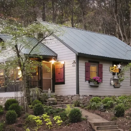 The Garden Cottage – A Storybook Retreat in the North Georgia Mountains