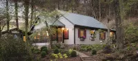 The Garden Cottage – A Storybook Retreat in the North Georgia Mountains - 3-Sterne
