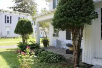Spacious Private Guest Suite near Colgate - 3-Star