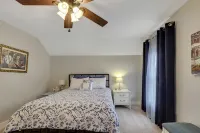 Petoskey in-Town Home Short Walk to: Shopping/Food/Waterfront. Long-Time Hosts. - balcony
