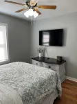 Super Cozy Cottage is updated, fully stocked and close to Downtown Thomasville! - Kitchens