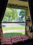 Nostalgic Retro Cottage, Blocks Away from Mississippi River. Full Fenced in Yard - 3성급