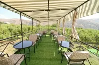 Hidden Garden Resort - parking