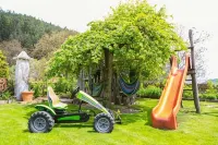 Residence Obermoarhof - Family Apartments with Pool & Playground - Wifi