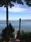 "Longview": FLX Lakefront Cottage w/Beachfront, Dock & Complimentary FLX Wine! - Wifi