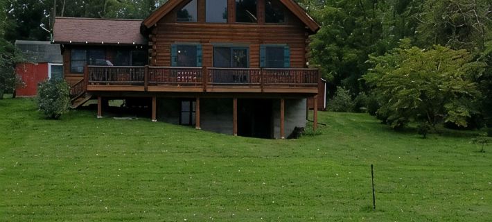 Seneca lake Love Shack Route 14 Penn Yan NY  in the heart of Wine Country Hotels in Yates County