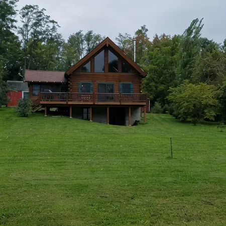 Seneca lake Love Shack Route 14 Penn Yan NY  in the heart of Wine Country