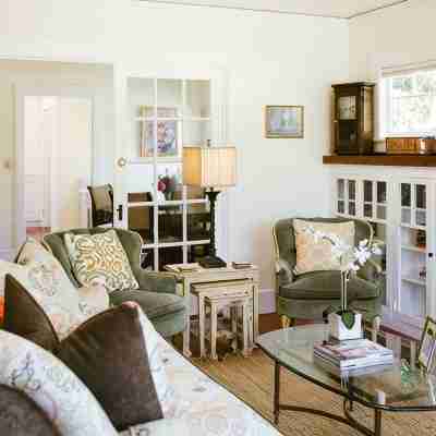 The Down Town House - Charming Bungalow In San Luis Obispo - Private parking! Others