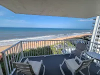 Williams Surf Side  Ocean front & turtles   condo  2 king BR in Ormond Beach FL - 4성급