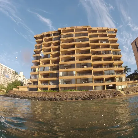 OCEANFRONT High Floor RENOVATED Maui Kai 806 Condo Private OPEN Lanai KING BED