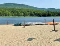 Catskill Ski Hike Lake Pet Main St Pool - 3-Star