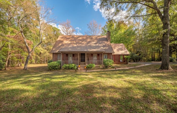 Cozy/Luxe Winter Countryside Estate on Private Grounds in South CLT-King Suite!