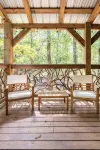FoResTree House- Peaceful Luxury Treehouse Hot tub - 4-Star