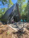 The Acorn of Little Sand BaySecluded, Wooded, and Dog Friendly! - Chalets