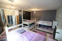 Hostel Fair and Square - Nhà nghỉ