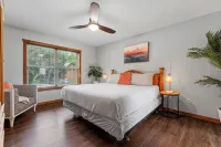 Closest to Indoor & Outdoor Pool + 4 Huge Suites + Stone's throw to SDC - Chalets