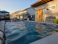 Autumn Creek Branson - Pools