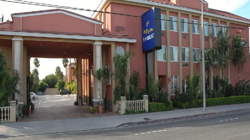 Holiday Inn Express ANAHEIM WEST by IHG