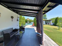 GreenWood Residence - Homestay