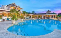 Luxury penthouse apartment on exclusive Sugar Hill resort with beach club access - Pools