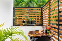 In the Shade Hotel - Coworking - 300Mbit - Adults Only - bar