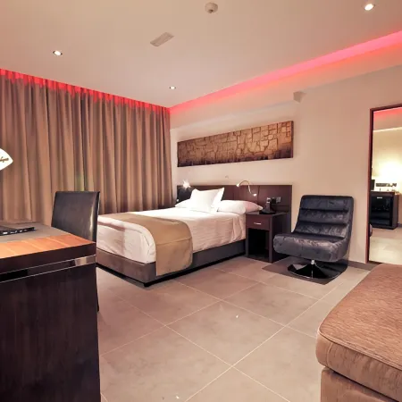 Achilleos City Hotel