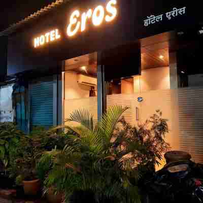 Hotel Eros - Near Mumbai International Airport T2 Hotel Exterior