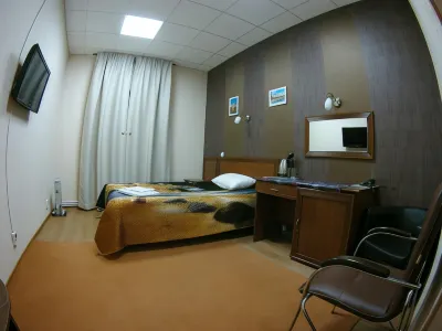 Beliye Nochi Hotel Hotels near Nojabrxsk Airport