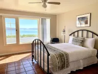 Tioga Lodge at Mono Lake Hotel dekat Gold Rush