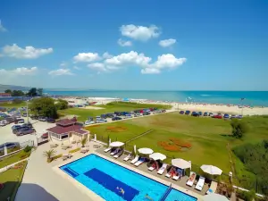Sunny Castle Hotel - All Inclusive and Free Parking
