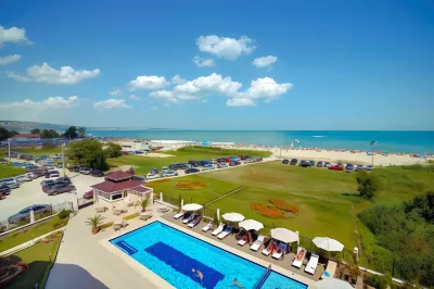 Sunny Castle Hotel - All Inclusive and Free Parking