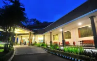 Candisari Hotel & Resto