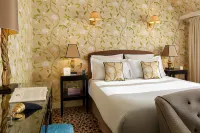 Hotel West-End
