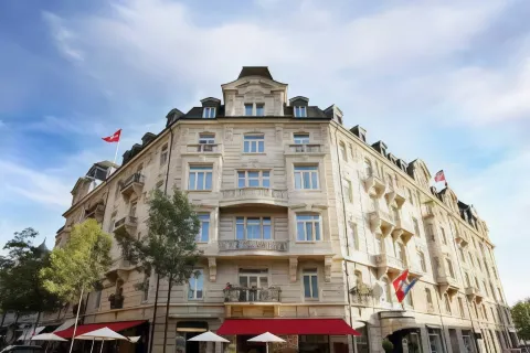 Small Luxury Hotel Ambassador a l'Opera